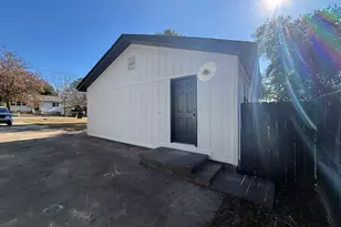 115 Garland Terrace, Warner Robins, GA 31088 - Photo 4