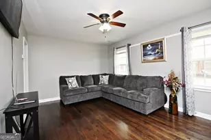 372 2nd St, Forest Park, GA 30297 - Photo 18