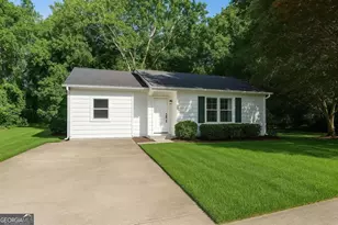 3909 S Creek Ct, Stone Mountain, GA 30083 - Photo 2