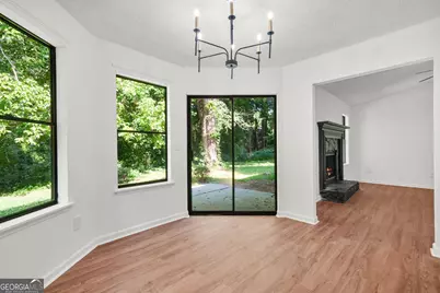 3909 S Creek Court, Stone Mountain, GA 30083 - Photo 14