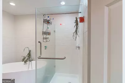 3275 Lenox Road NE #APT 413, Atlanta, GA 30324 - Photo 20