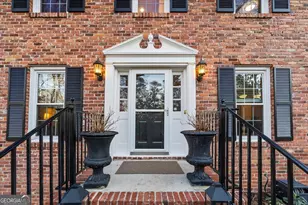 2363 Leisure Lake Dr, Atlanta, GA 30338 - Photo 2