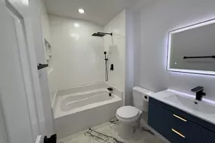 2526 Center St NW, Atlanta, GA 30318 - Photo 6