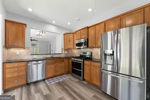 6247 Longleaf Dr, Hoschton, GA 30548 - Photo 8