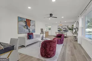 2418 Meadow Lark Dr, East Point, GA 30344 - Photo 4