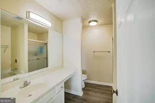2706 Heathrow Dr, Lawrenceville, GA 30043 - Photo 16
