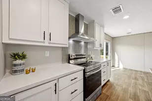 35 6th St, Folkston, GA 31537 - Photo 10