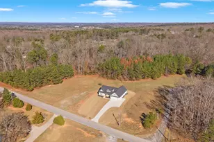 688 Central High Rd, Carrollton, GA 30116 - Photo 2