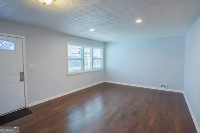 5215 Dixie Lake Road, Union City, GA 30291 - Photo 4