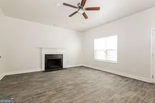 10057 Tara Glynn Dr, Hampton, GA 30228 - Photo 2