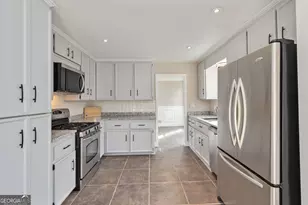 3230 Cedar Bluff Dr NE, Marietta, GA 30062 - Photo 10