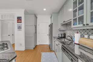 825 Highland Ln NE, Atlanta, GA 30306 - Photo 12