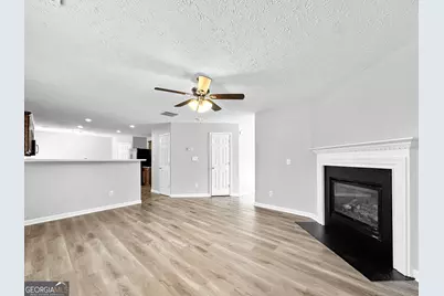 4045 Springvale Way, McDonough, GA 30252 - Photo 4