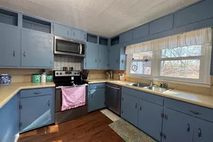 569 Farmers High Rd, Carrollton, GA 30117 - Photo 6