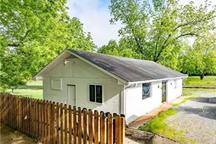 5375 Clarks Bridge Rd, Gainesville, GA 30506 - Photo 6