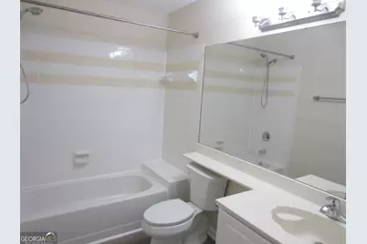 4036 Oak Glenn Drive, Duluth, GA 30096 - Photo 2