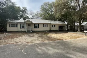 104 S 4th St, Cochran, GA 31014 - Photo 1