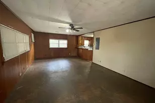 104 S 4th St, Cochran, GA 31014 - Photo 16