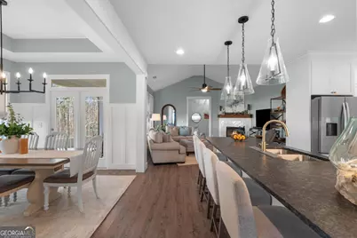 18 Stone Court, Newnan, GA 30265 - Photo 2