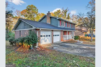 904 Abingdon Court, Stone Mountain, GA 30083 - Photo 2