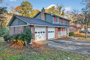 904 Abingdon Ct, Stone Mountain, GA 30083 - Photo 2