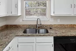 3680 Cameron Hills Pl, Ellenwood, GA 30294 - Photo 14