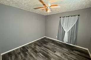 8846 Wesley Pl, Jonesboro, GA 30238 - Photo 12