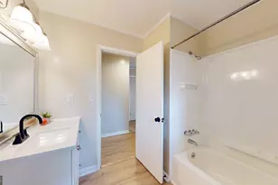 423 Richards, Millen, GA 30442 - Photo 14