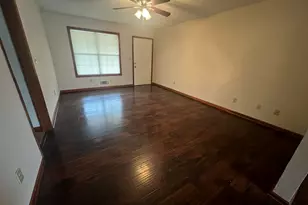 982 Locust Dr NE, Conyers, GA 30012 - Photo 4