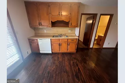 982 Locust Drive NE, Conyers, GA 30012 - Photo 8