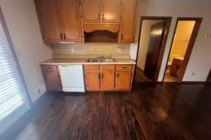 982 Locust Dr NE, Conyers, GA 30012 - Photo 8