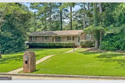 124 Hickory Drive, Peachtree City, GA 30269 - Photo 2