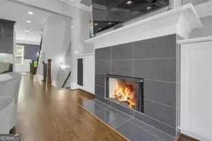 328 Brownstones Cir NE, Atlanta, GA 30312 - Photo 16