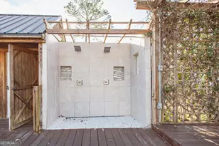 109 Diane Dr, Waycross, GA 31503 - Photo 8