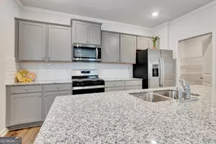 7730 Demeter Dr, Fairburn, GA 30213 - Photo 18