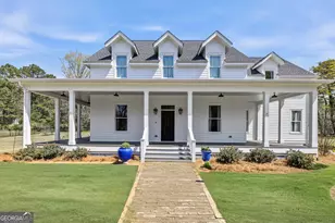 855 Jasper St, Madison, GA 30650 - Photo 1