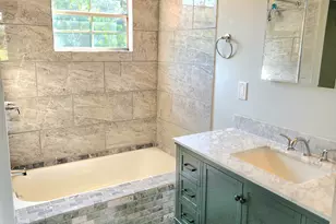 105 Wilson St, Greensboro, GA 30642 - Photo 16