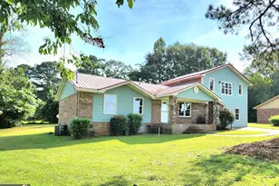 105 Wilson St, Greensboro, GA 30642 - Photo 1