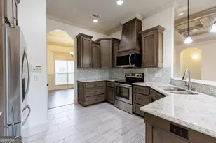 5109 Village Way, Hahira, GA 31632 - Photo 10