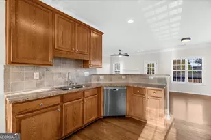 1193 Station Center Blvd, Suwanee, GA 30024 - Photo 10