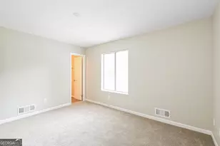 3865 Scarsborough Dr, Lawrenceville, GA 30044 - Photo 8