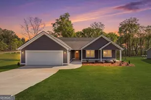 211 Rachel Ln, Hartwell, GA 30643 - Photo 2