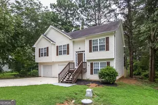 308 Barr Cir, Rex, GA 30273 - Photo 2