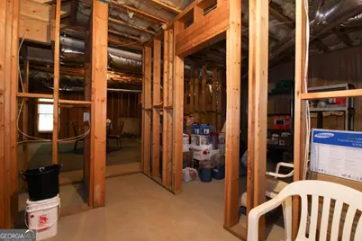 1031 Spring Lake Drive, Bishop, GA 30621 - Photo 8