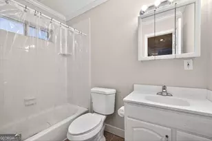 1990 Wellbourne Dr NE, Atlanta, GA 30324 - Photo 22