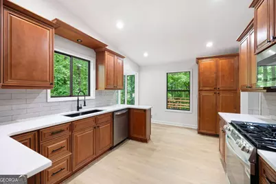 3292 Holly Mill Court, Marietta, GA 30062 - Photo 12