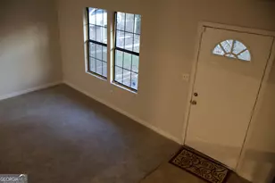 5128 Galbraith Cir, Stone Mountain, GA 30088 - Photo 8