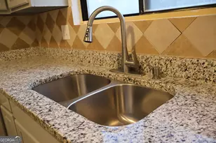 5128 Galbraith Cir, Stone Mountain, GA 30088 - Photo 12