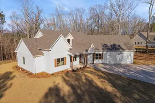 115 Oak Hill Cir, Eatonton, GA 31024 - Photo 2