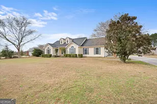 1005 Bradford Way, Statesboro, GA 30461 - Photo 2